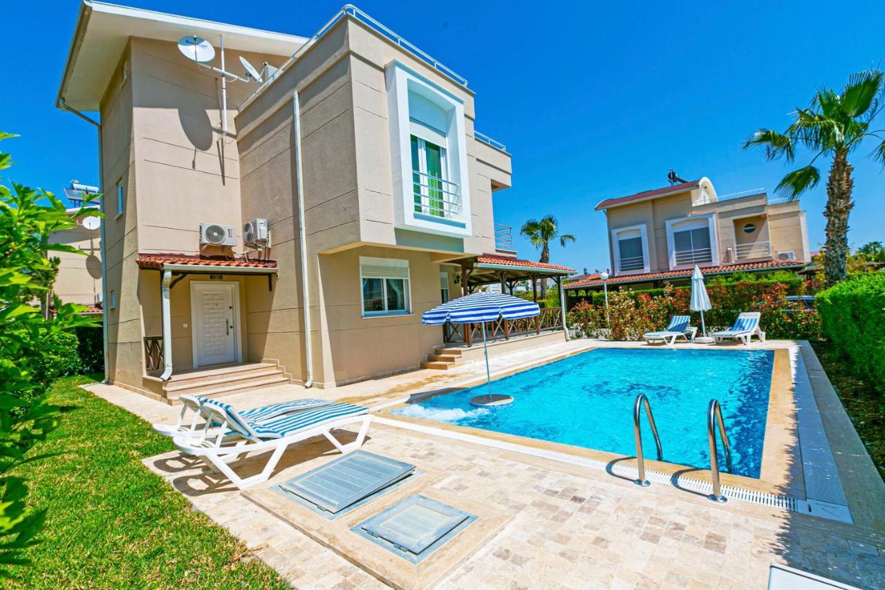 Paradise Town Villa Despina 베렉 외부 사진